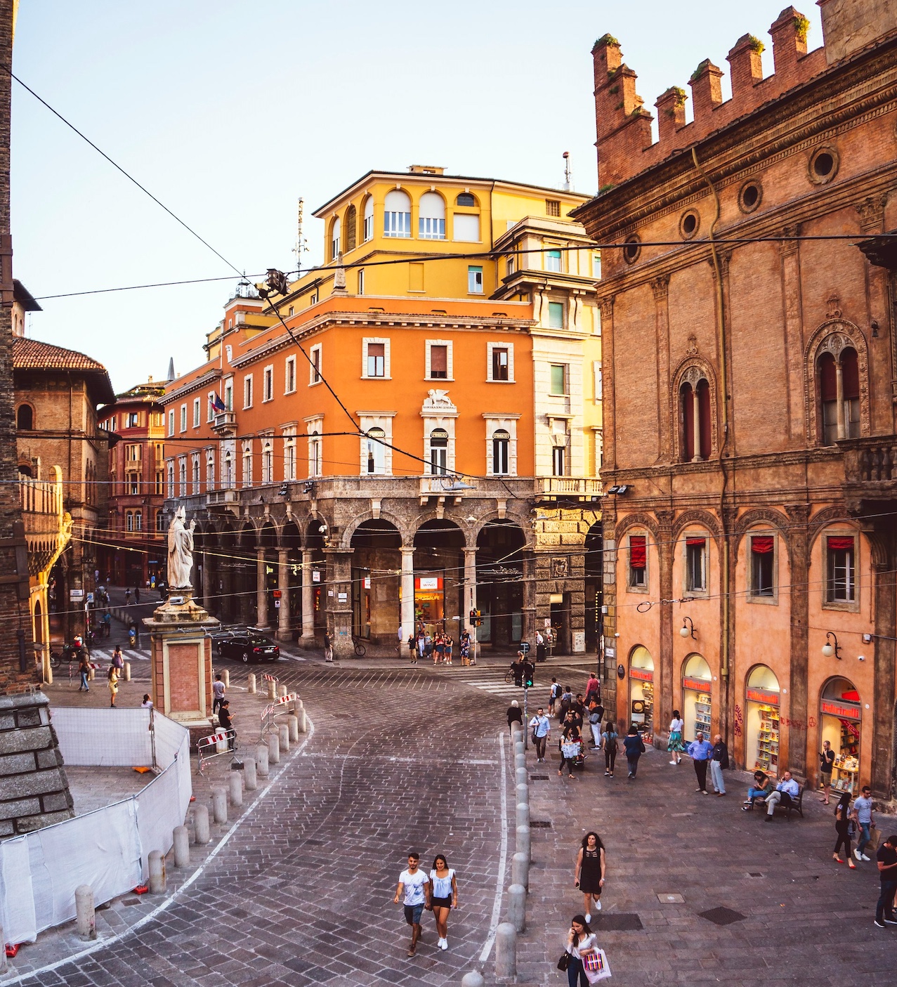 Vista di Bologna — mercato immobiliare e rendimenti locativi 2026